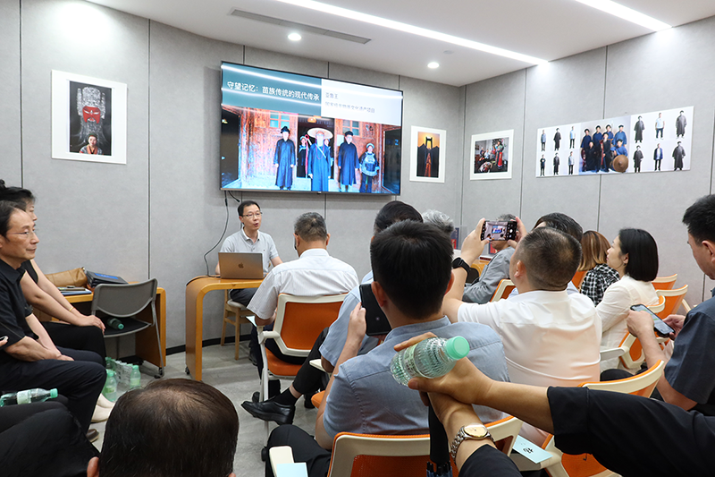 上海 QRC 首次結合公益活動，舉辦民俗風非遺圖像論壇，在推廣藝術的同時更好地服務客戶